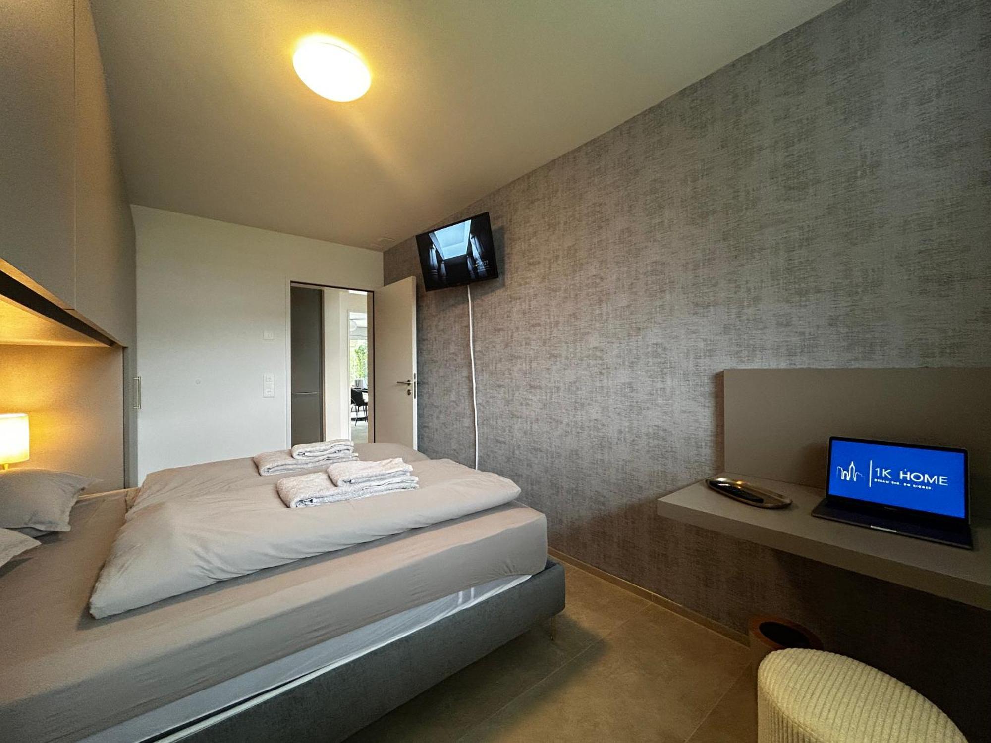 Family Apartment, Near The Beach Whit Private Park Locarno Dış mekan fotoğraf
